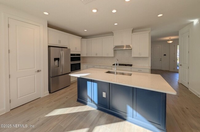 Photo - 156 Latham Dr