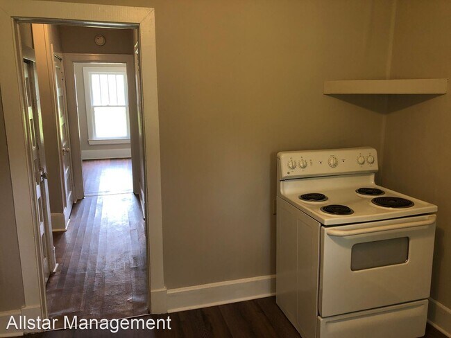 Photo - 3 br, 1 bath House - 495 Woodruff St,