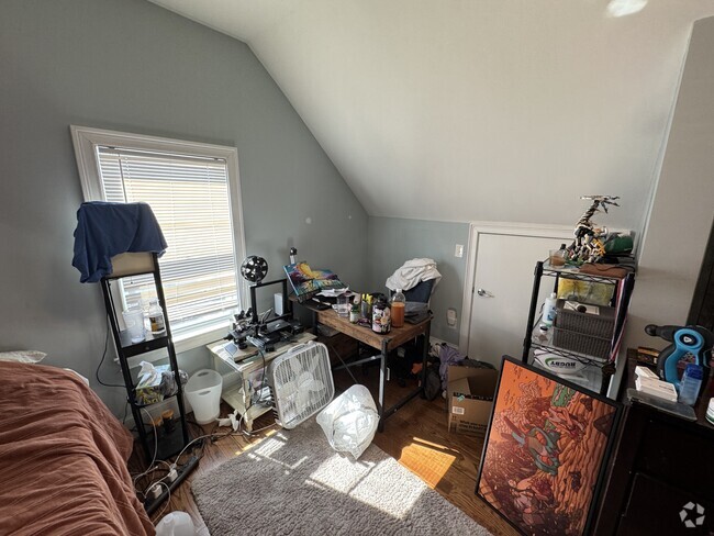 Building Photo - 3 Hamilton Rd Unit 2 Rental