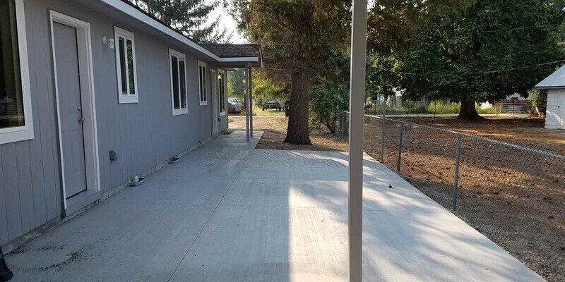 Photo - 911 S Commercial Ave