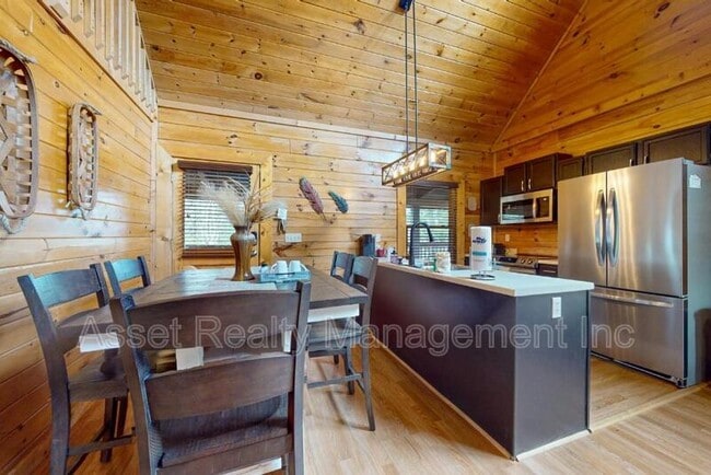 Photo - 2632 Camden Way