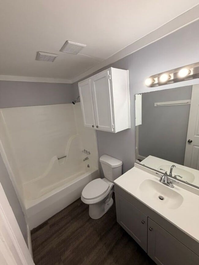 Photo - Beautiful 2 bedroom Apartment!