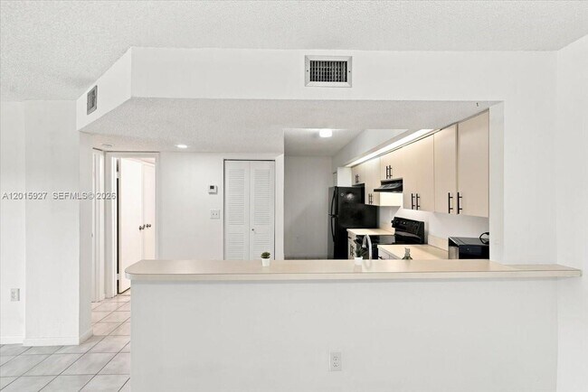 Photo - 8660 SW 212th St Unit 306