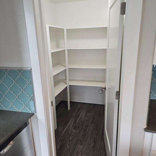 Photo - 259 E 1500 N