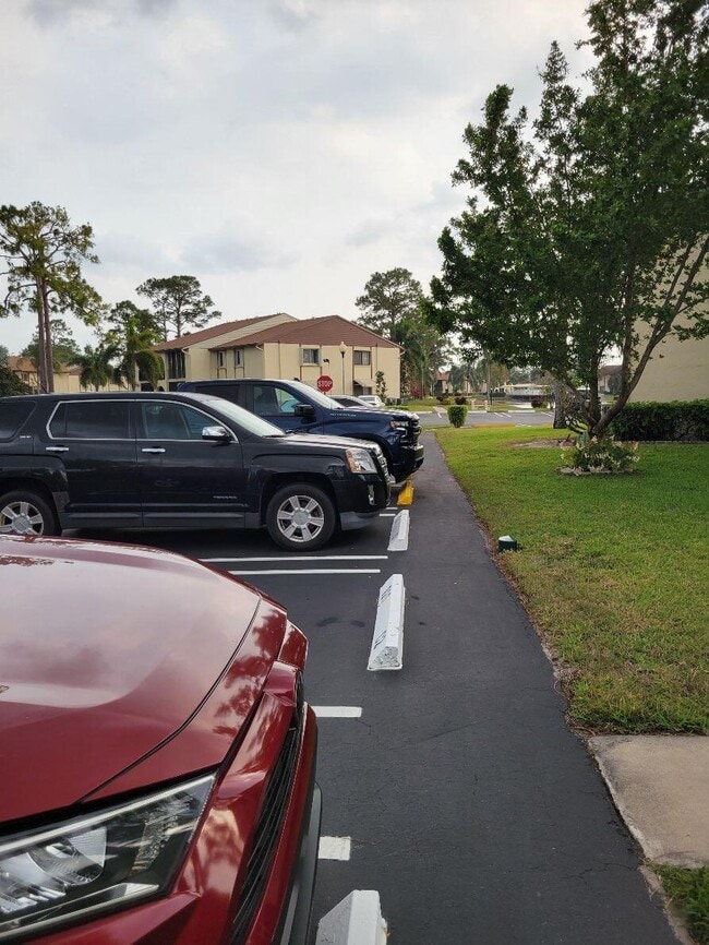 Photo - 320 Knotty Pine Cir Unidad C-2