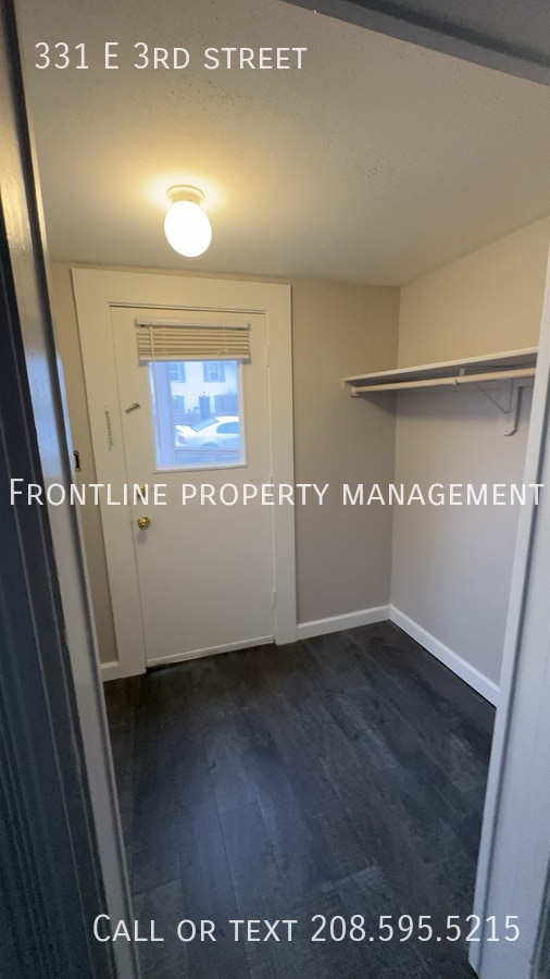 Photo - 331 E 3rd St