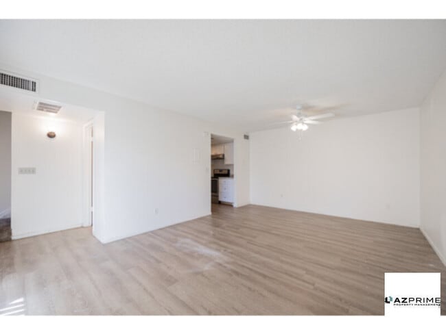 Photo - Charming 2/1.5 Phoenix Townhouse - Courtyard Views &amp; Mountain Backdrop!