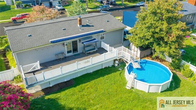 14 Harmon Rd