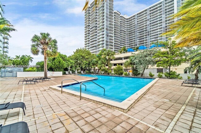 Photo - 7545 E Treasure Dr Unit 9H