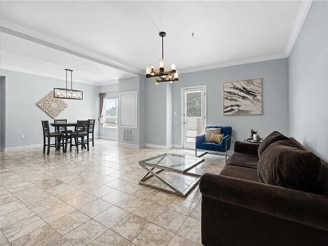 2161 Peachtree Rd