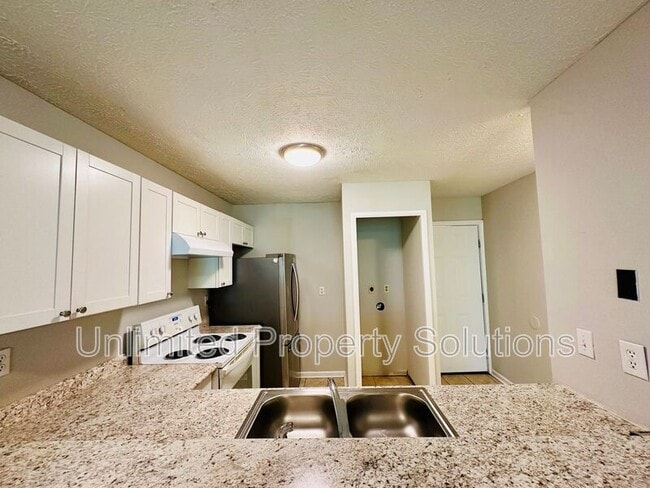 Photo - 211 Sunn Aire Ct