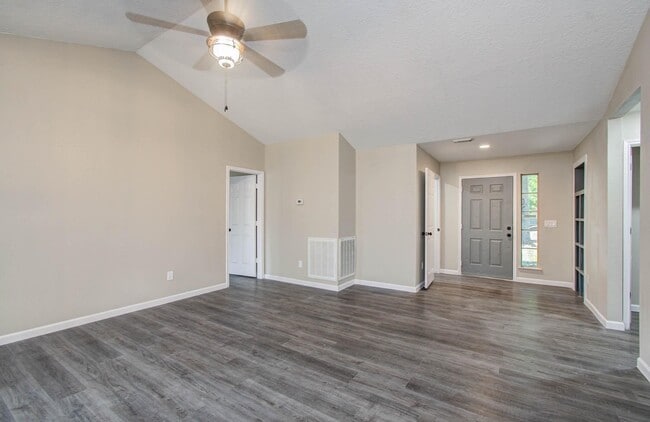 Photo - 5803 Forest Timbers Dr
