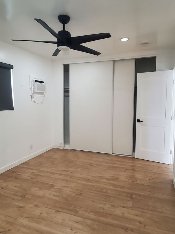 Photo - 7934 Newlin Ave