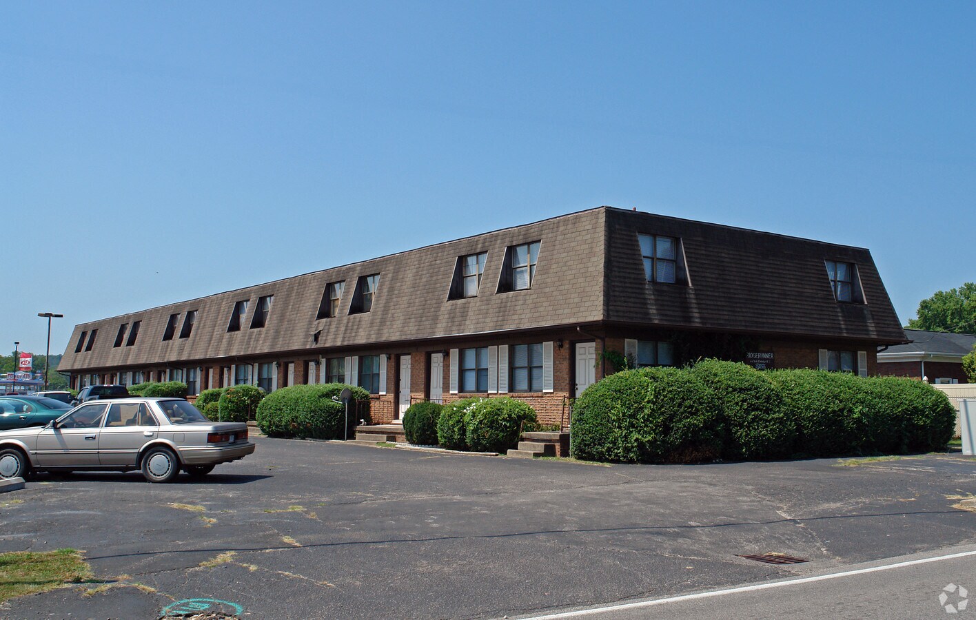 Ridge Runner Apartments - Ridge Runner Apartments