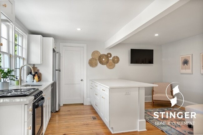 Photo - 606 Carteret St Unit 2