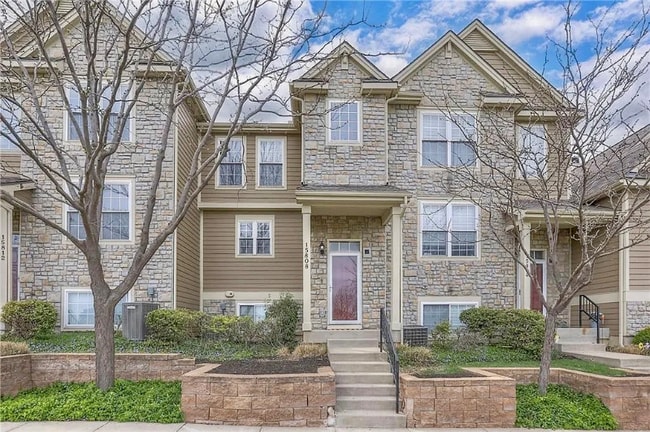 Photo - 15808 Conser St