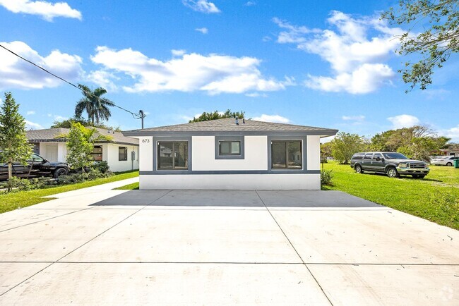 Building Photo - 22300 SW 117th Ave Rental
