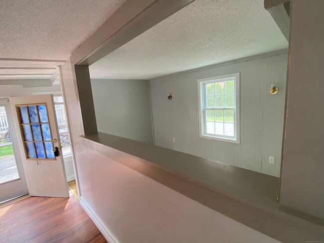 Building Photo - 49 Washington St Rental