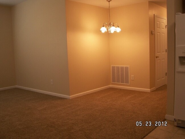 7400 Courtyard Dr