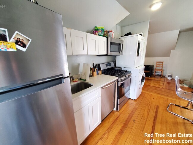 Photo - 12 Bennett St Unit 3