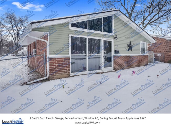 Photo - Corner Lot 2/1 Rnch: Grg,Fncd-in Yrd,Windo...