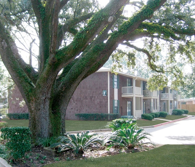 Plantation Apartments