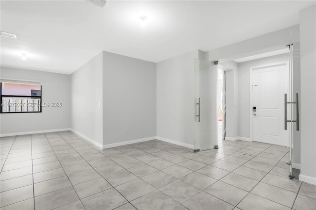 Photo - 2541 SE 1st St