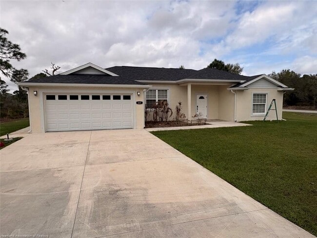 Building Photo - 331 Homasassa Ave NE