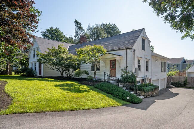 Photo - 239 Foreside Rd