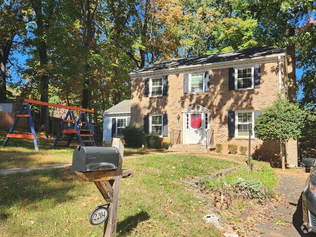 Building Photo - 2 Story Home in Boonsboro Area