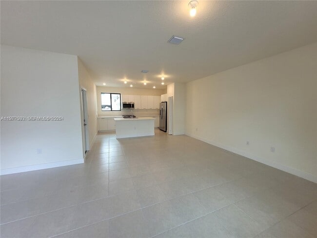 Photo - 4558 NW 83rd Ave