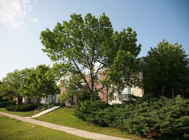 Glenbrook Apartments