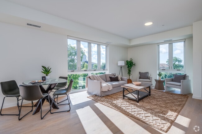 2BR, 2BA - 1,150SF - Living Room