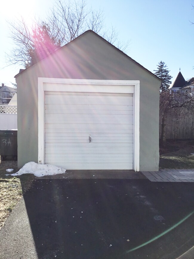 Garage - 37 Waverly Pl Townhome