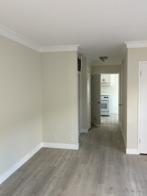 2307-2 - 2305-2309 S Halm Ave Unit 1