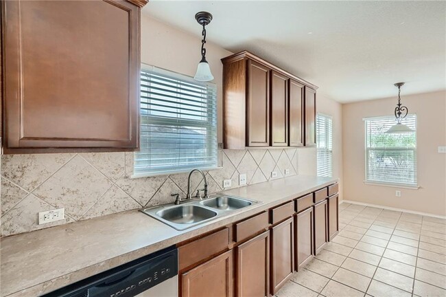 Photo - 160 Wildfire Cove
