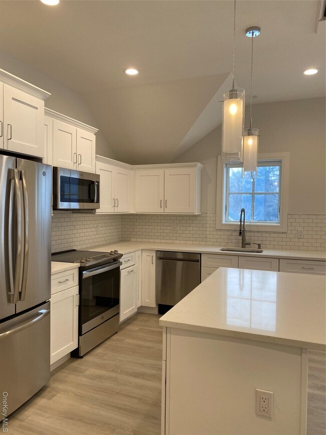 Building Photo - 91 Bedford Rd Unit 2B