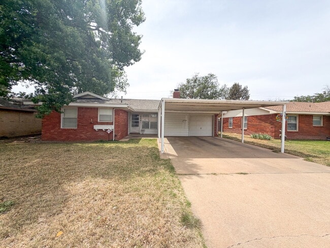 Building Photo - 3-Bedroom, Near Loop 289 & Marsha Sharp!