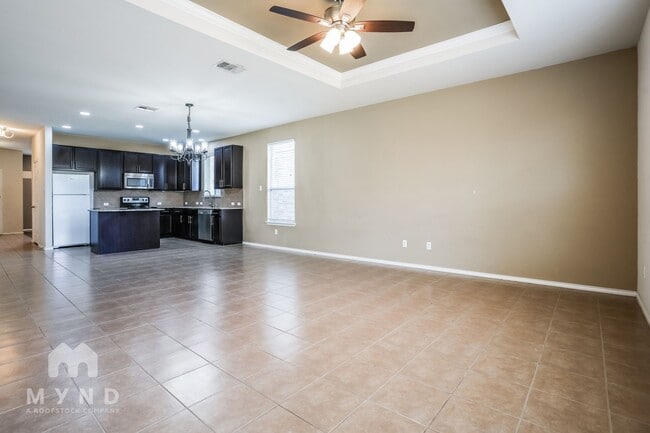 Photo - 300 Golden Butterfly Dr