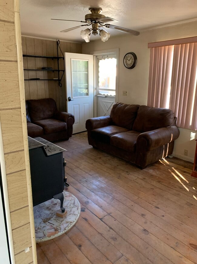 Photo - 49 Robertson Lane