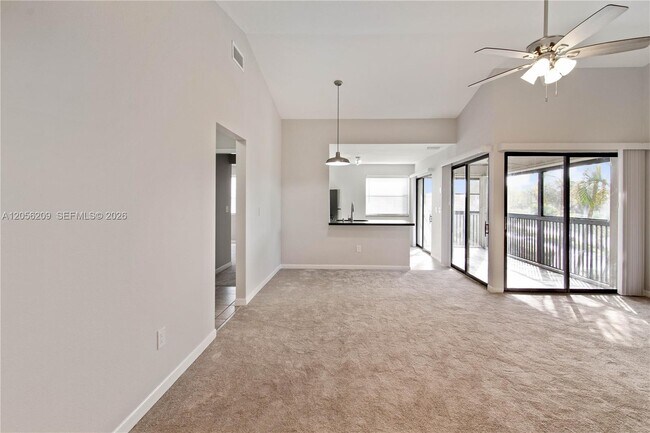 Photo - 1197 Washington Cir Unit 1197A