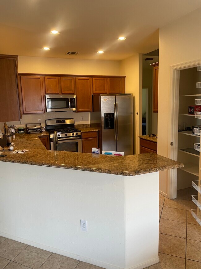 Kitchen - 12905 N Mesozoic Dr House