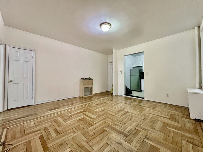 Photo - 536 Fort Washington Ave Unit A