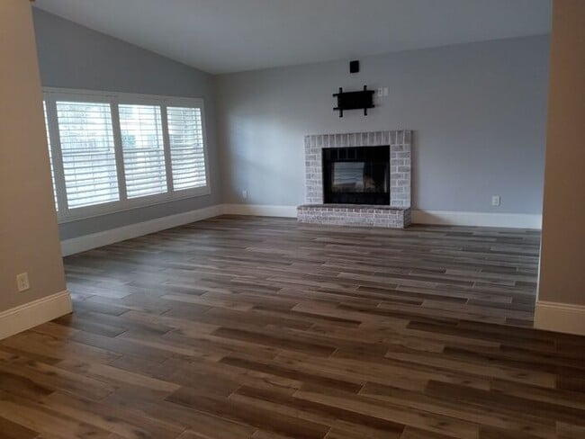 Photo - BOONE SCHOOL DISTRICT