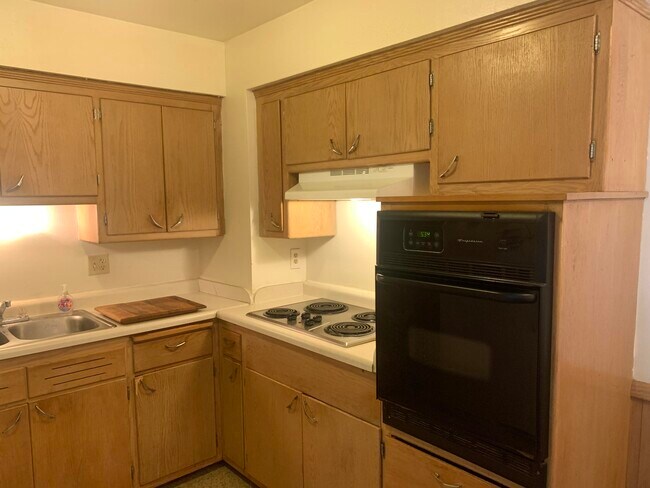 Photo - 3536 S 77th St