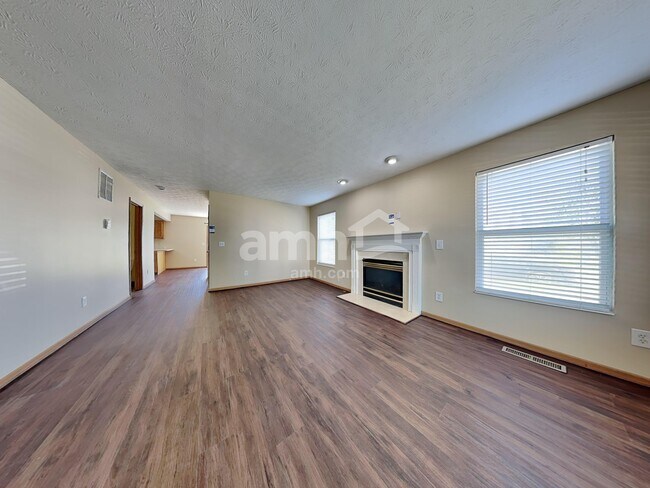 Photo - 962 Kemper Meadow Dr