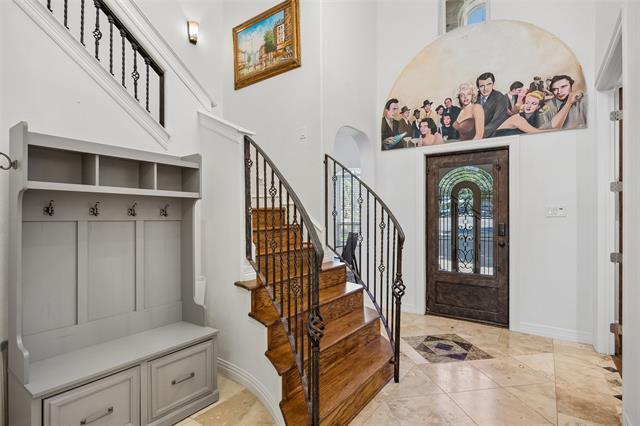 8525 Briarwood Ln