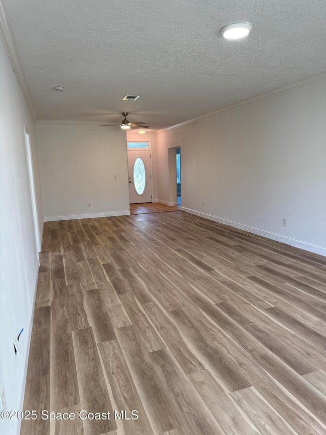 Photo - 2613 Quentin Ave SE