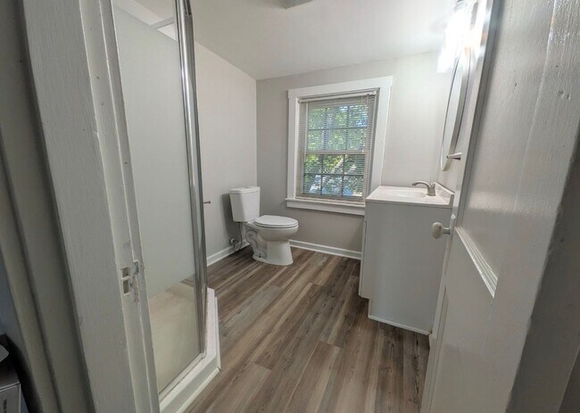 Photo - 1009 Everett Ave Unit 3