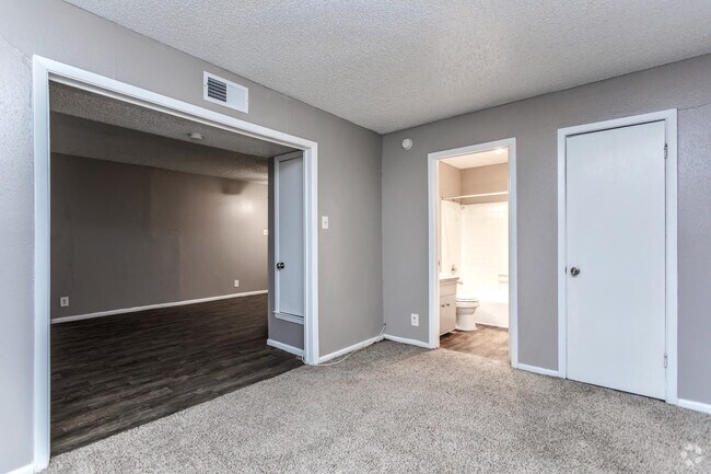 STUDIO 1BR, 1BA - 525SF Bedroom